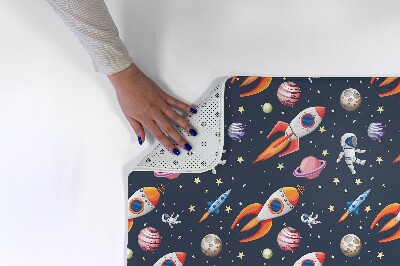Carpete Planeta e foguetões de astronautas