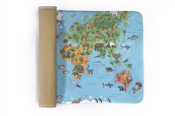 Tapete cozinha Animais num mapa-mundo