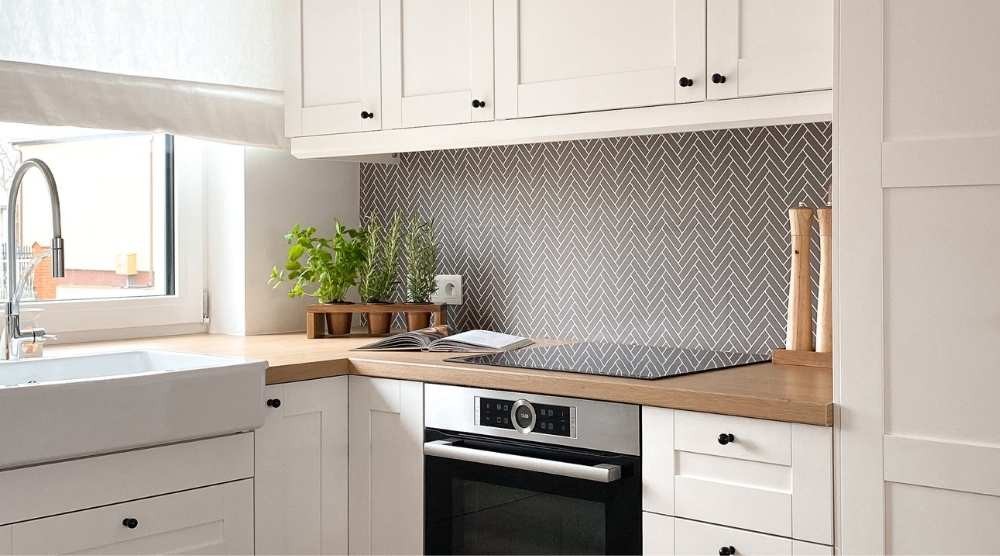 Renovação rápida da cozinha - como efetuar uma remodelação sem perder tempo nem dinheiro?
