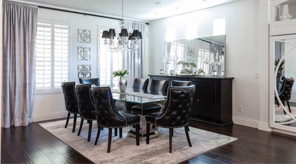 tapete embaixo da mesa da sala de jantar